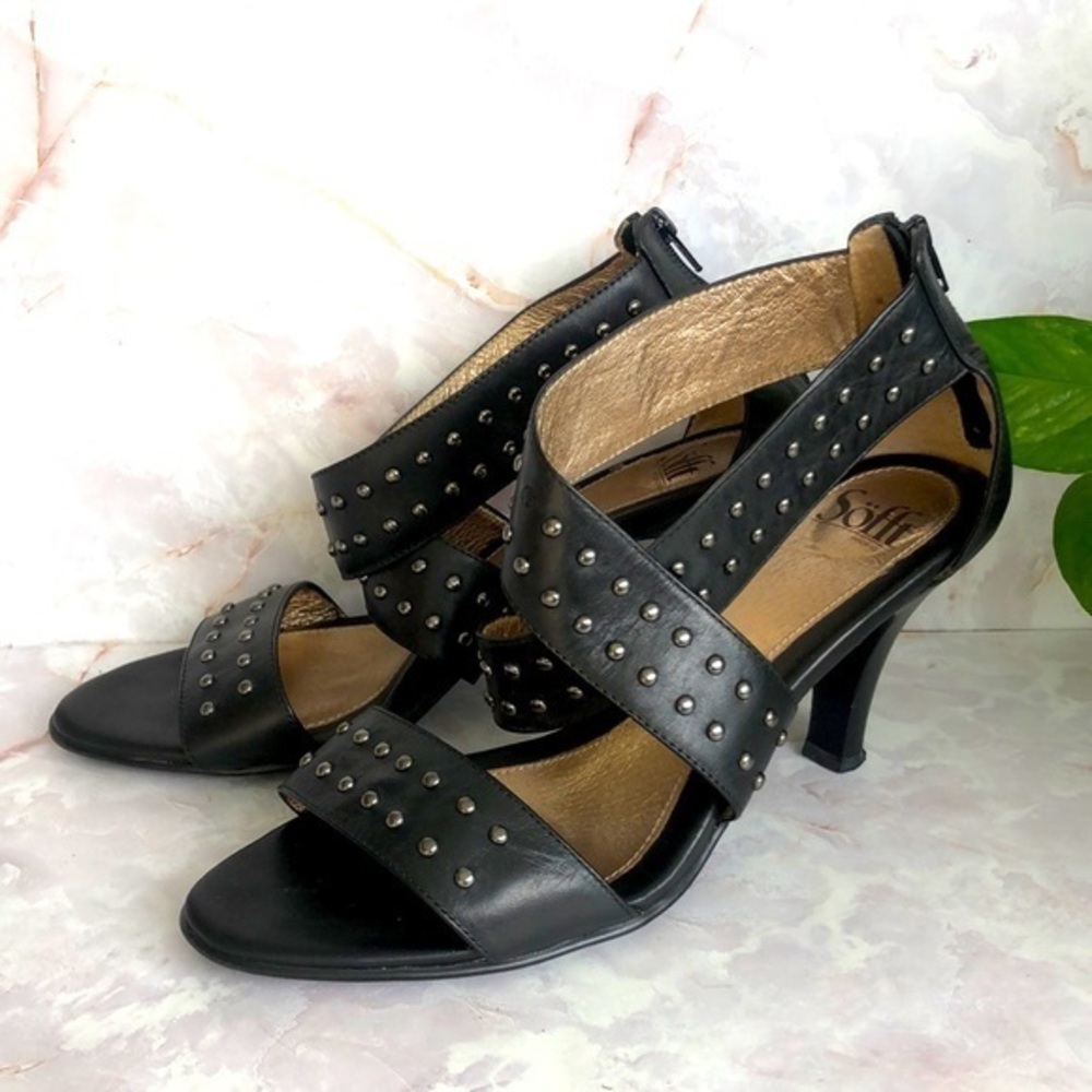 Sofft Black Gaea Leather studded Heels 9.5 sexy strappy zipper back 3.5” heel